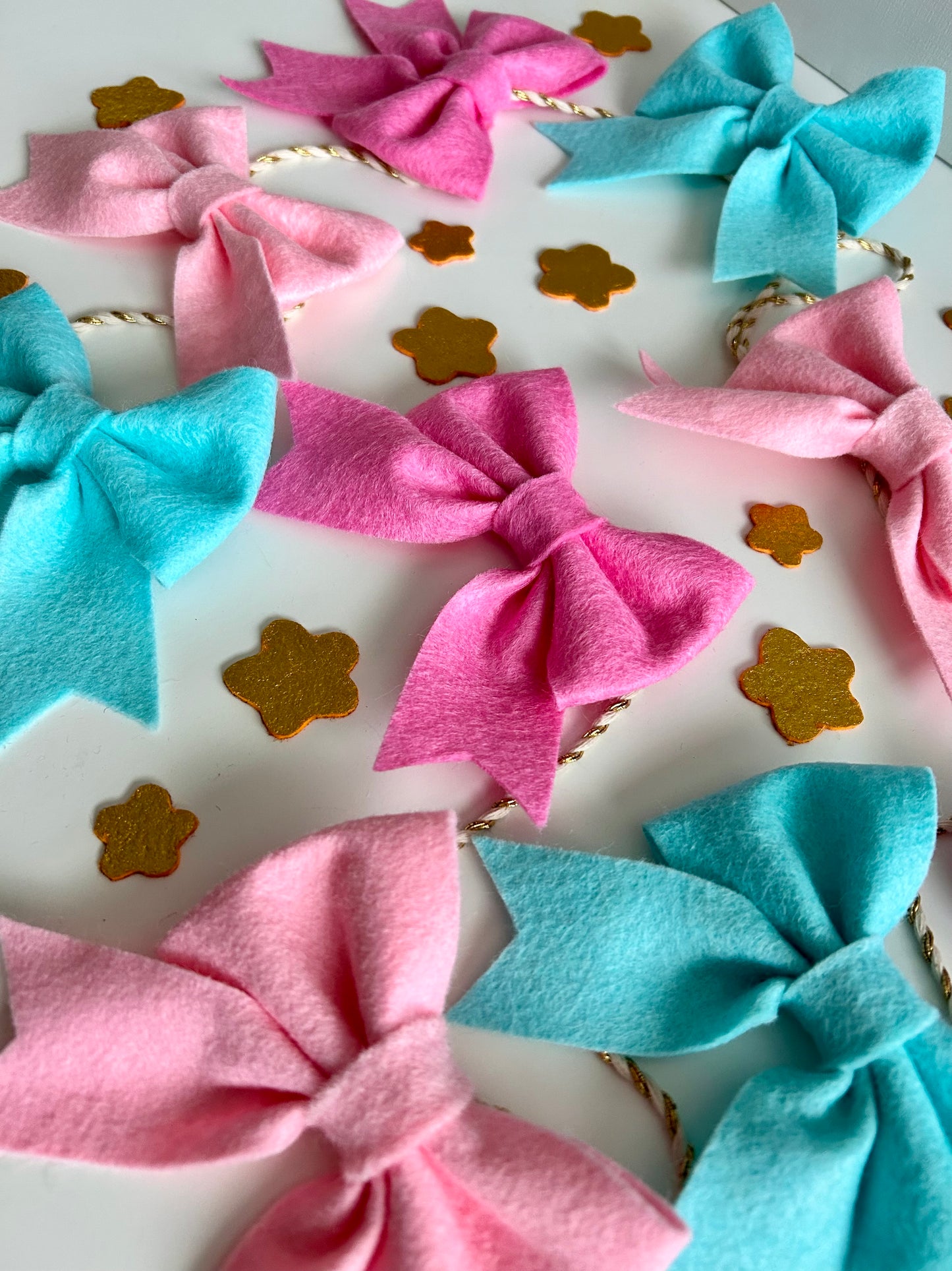 Bow Garland