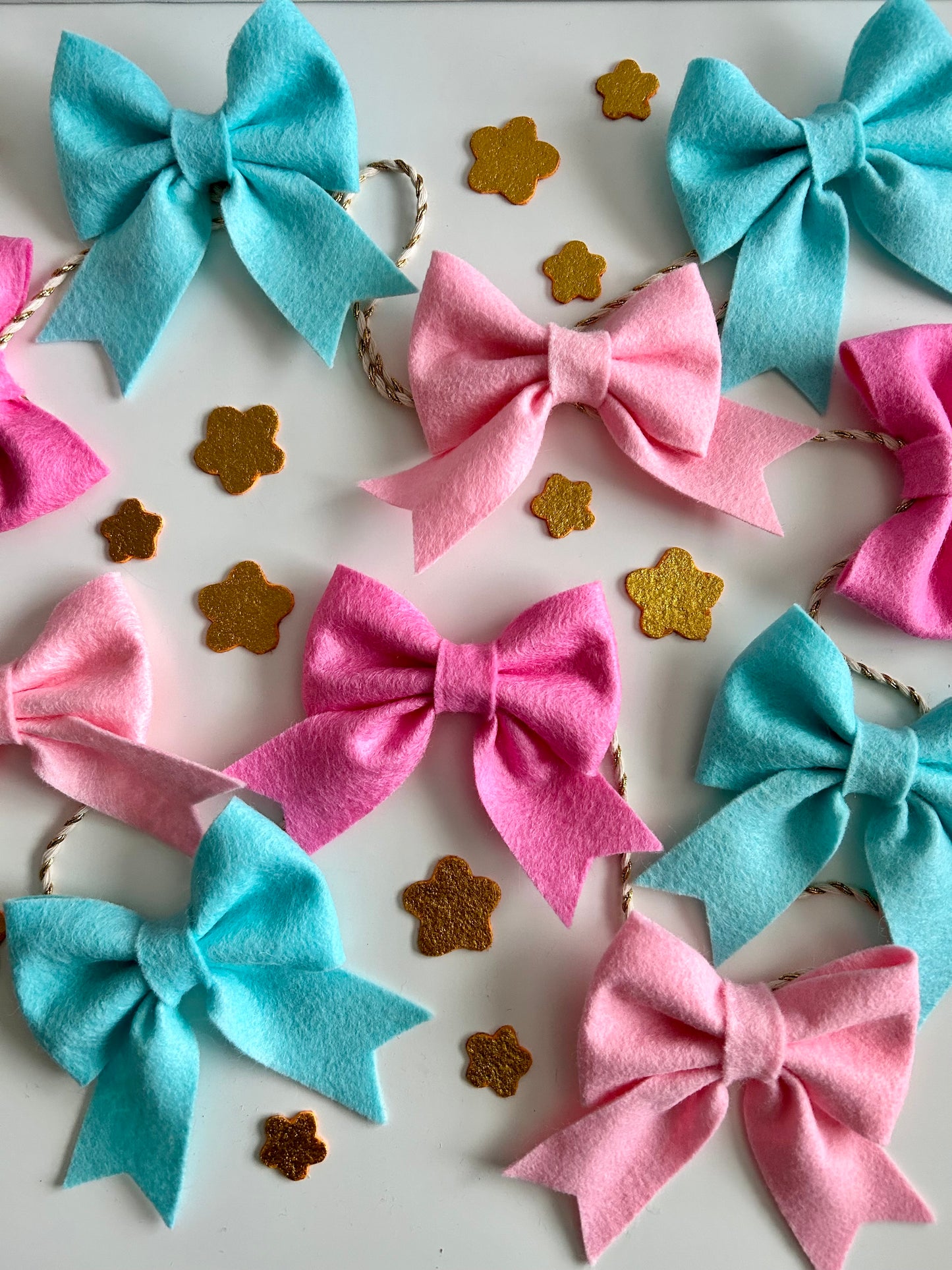 Bow Garland