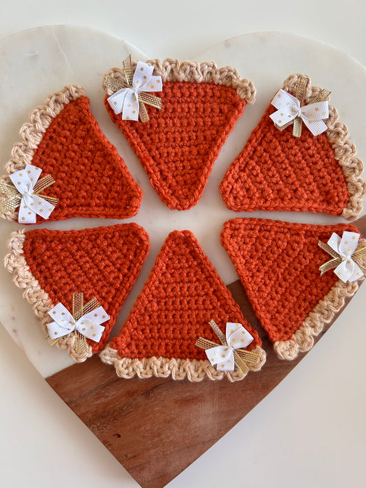 Crochet Pumpkin Pie Garland 1