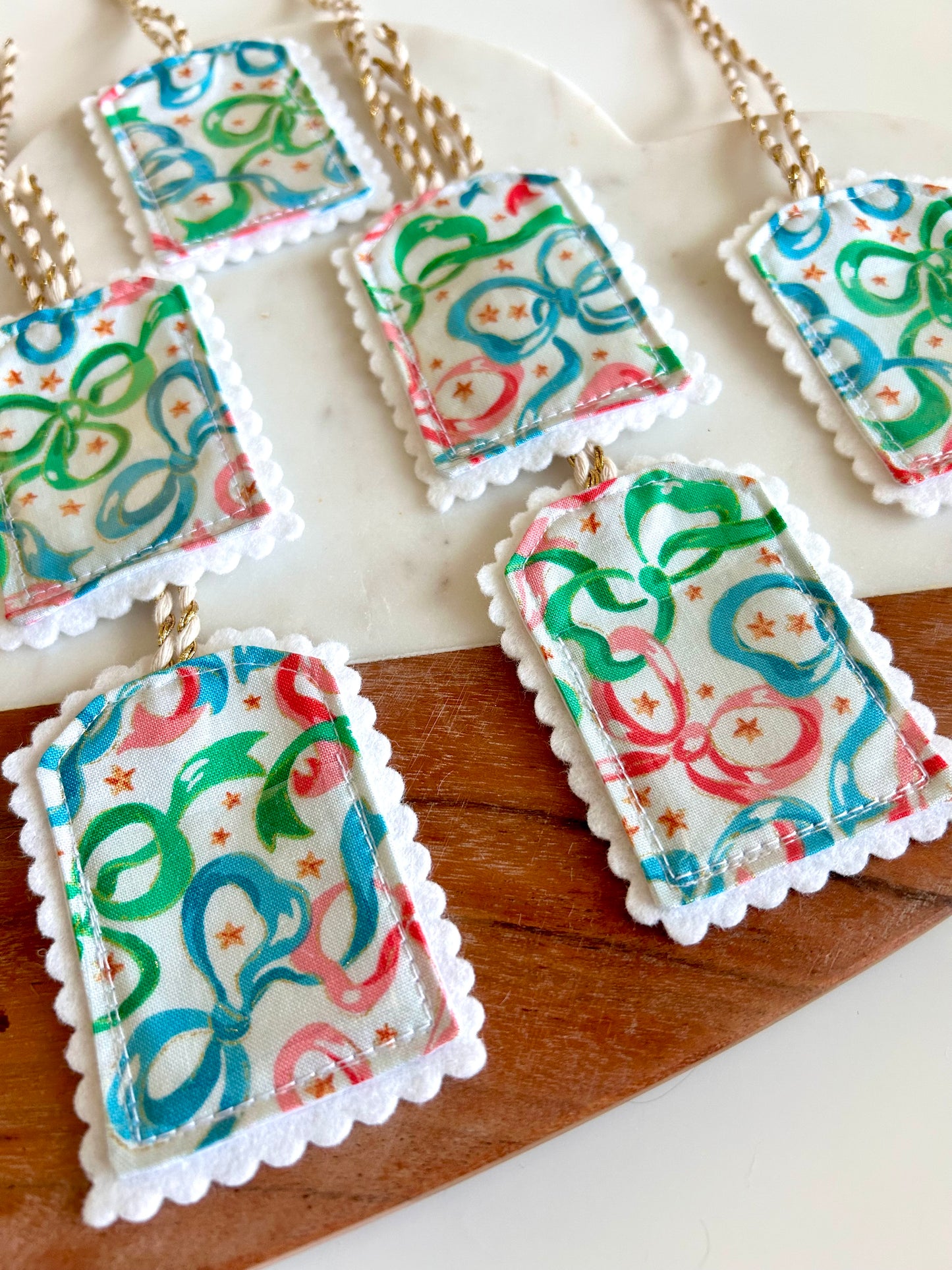 2 Colorful Bows Gift Tags