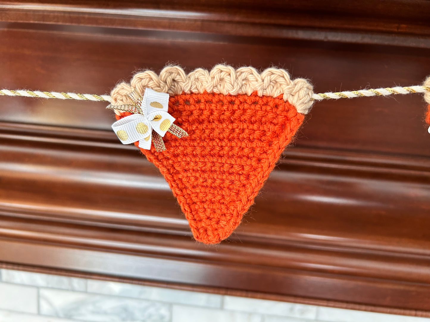 Crochet Pumpkin Pie Garland 3