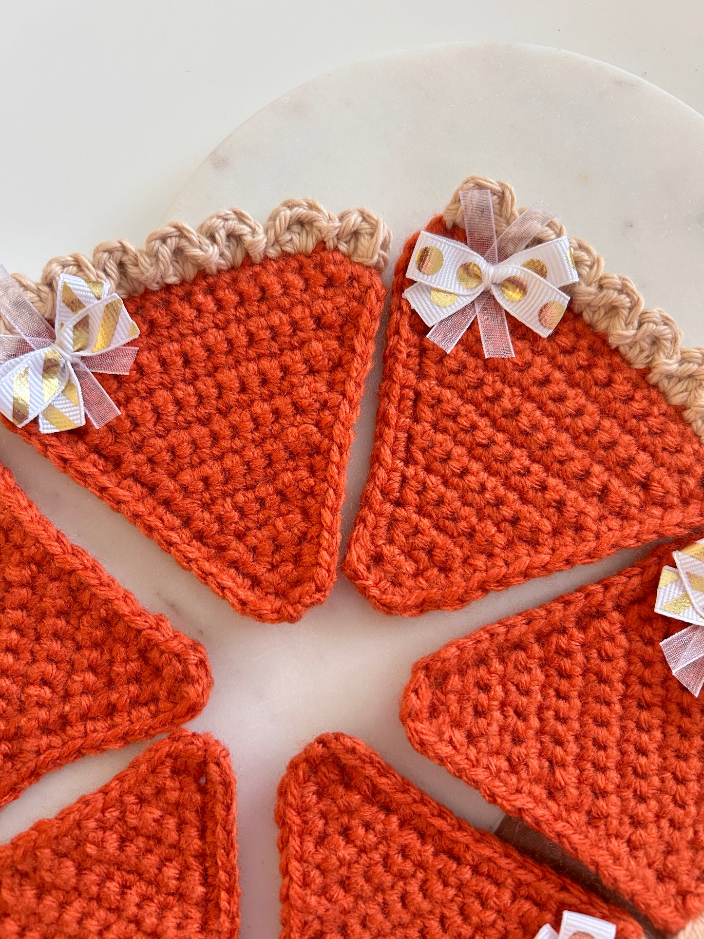 Crochet Pumpkin Pie Garland 2