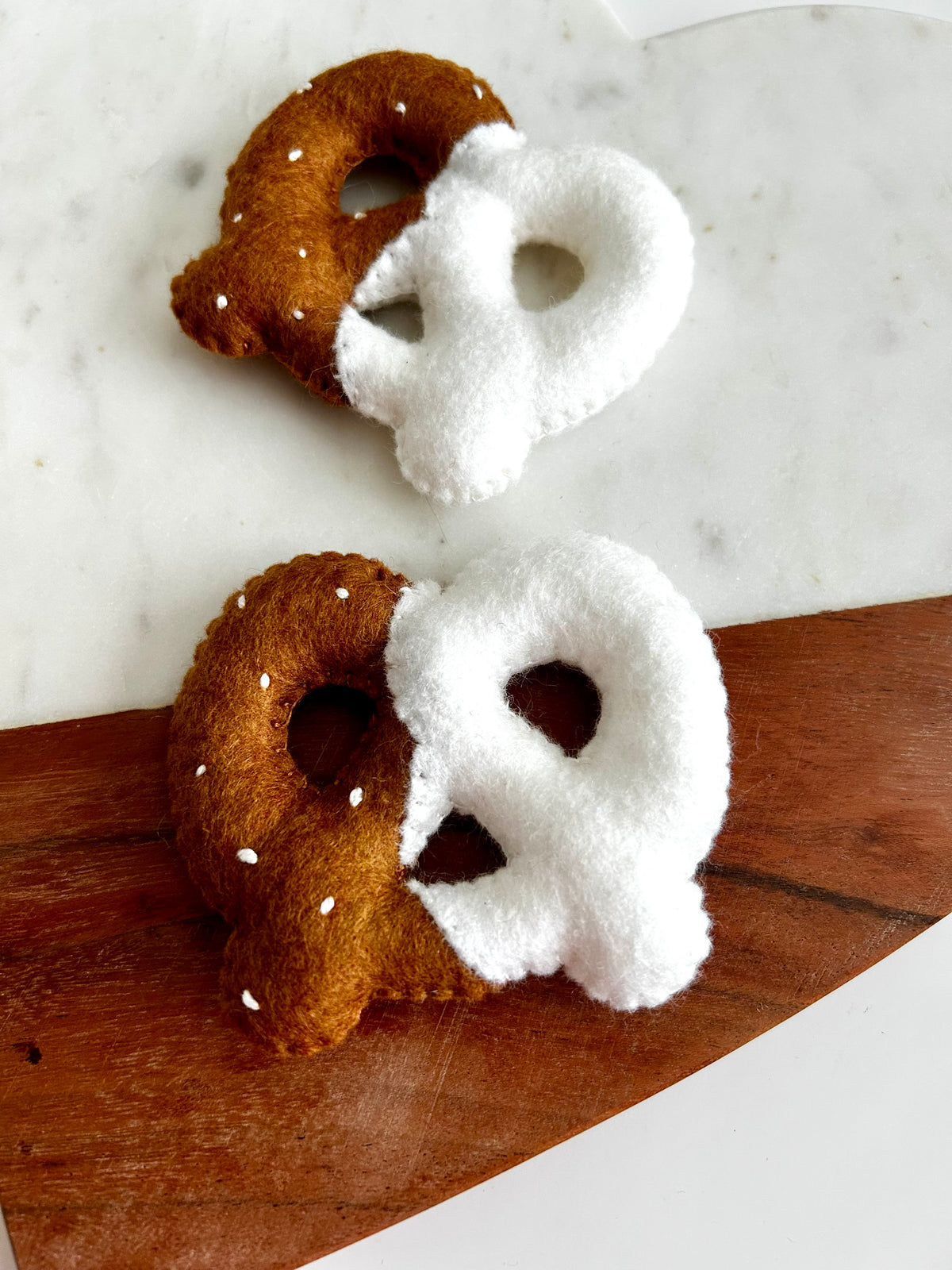 Felt White Chocolate Dipped Pretzel