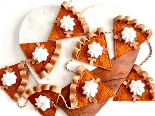 Felt Pumpkin Pie Garland